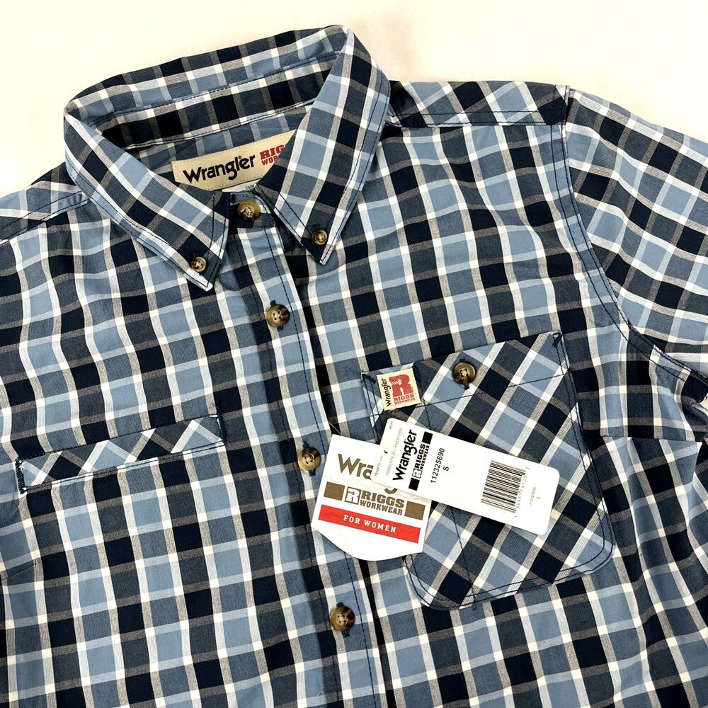 New Women’s Wrangler Riggs Workwear Button Down SS Shirt Small NWT Plaid Blue